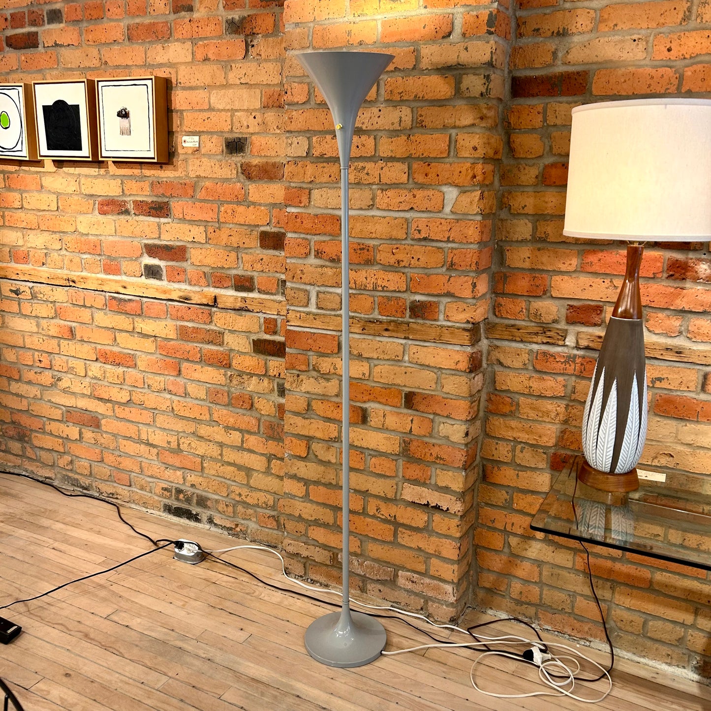 Lampe Torchère "Trumpet" par Walter Von Nessen 1970s